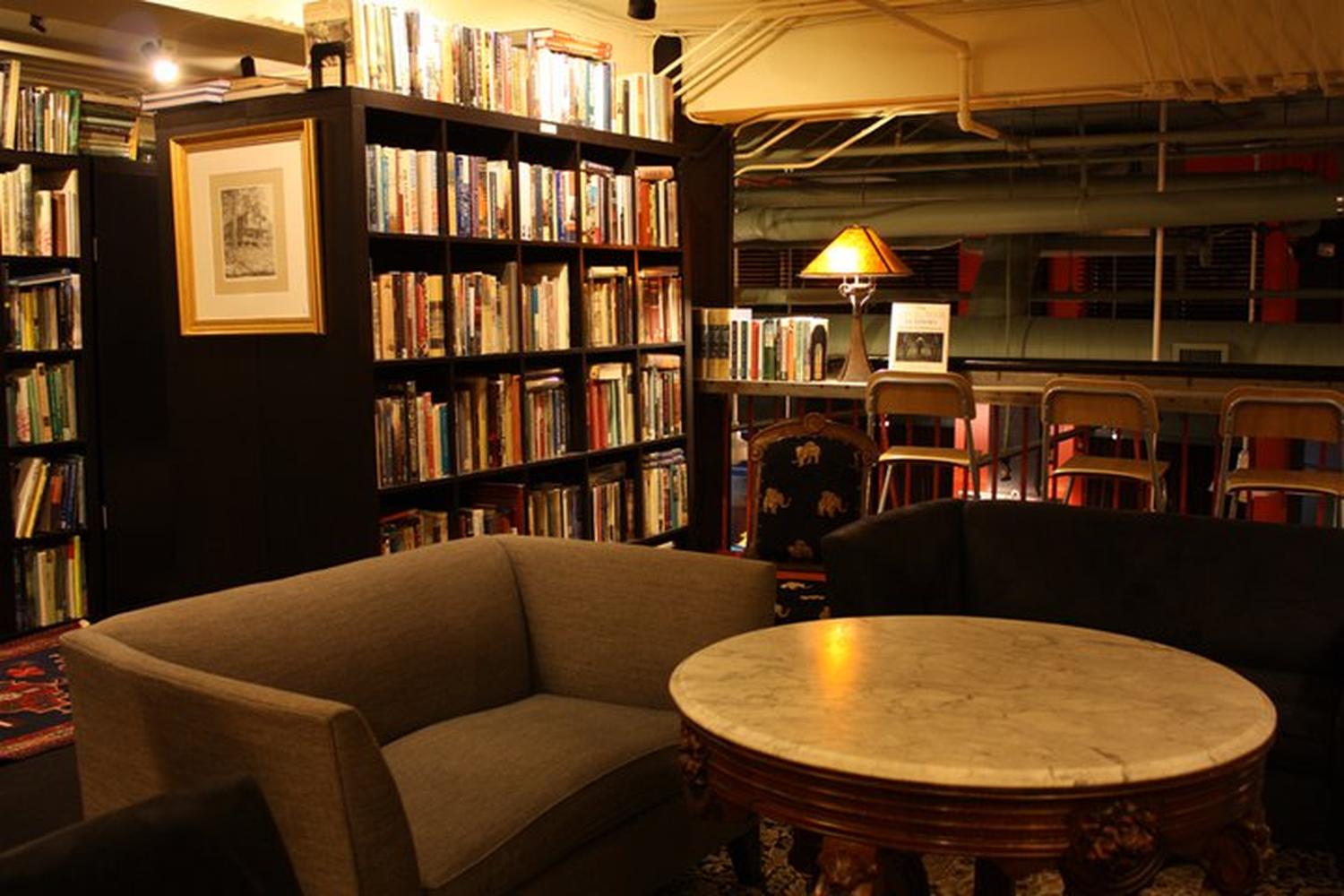 Battery Park Book Exchange & Champagne Bar 6