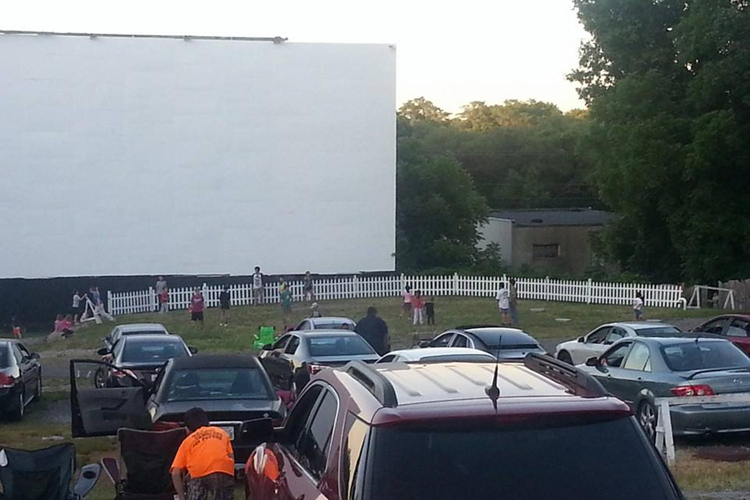 Rustic Tri View Drive In 3