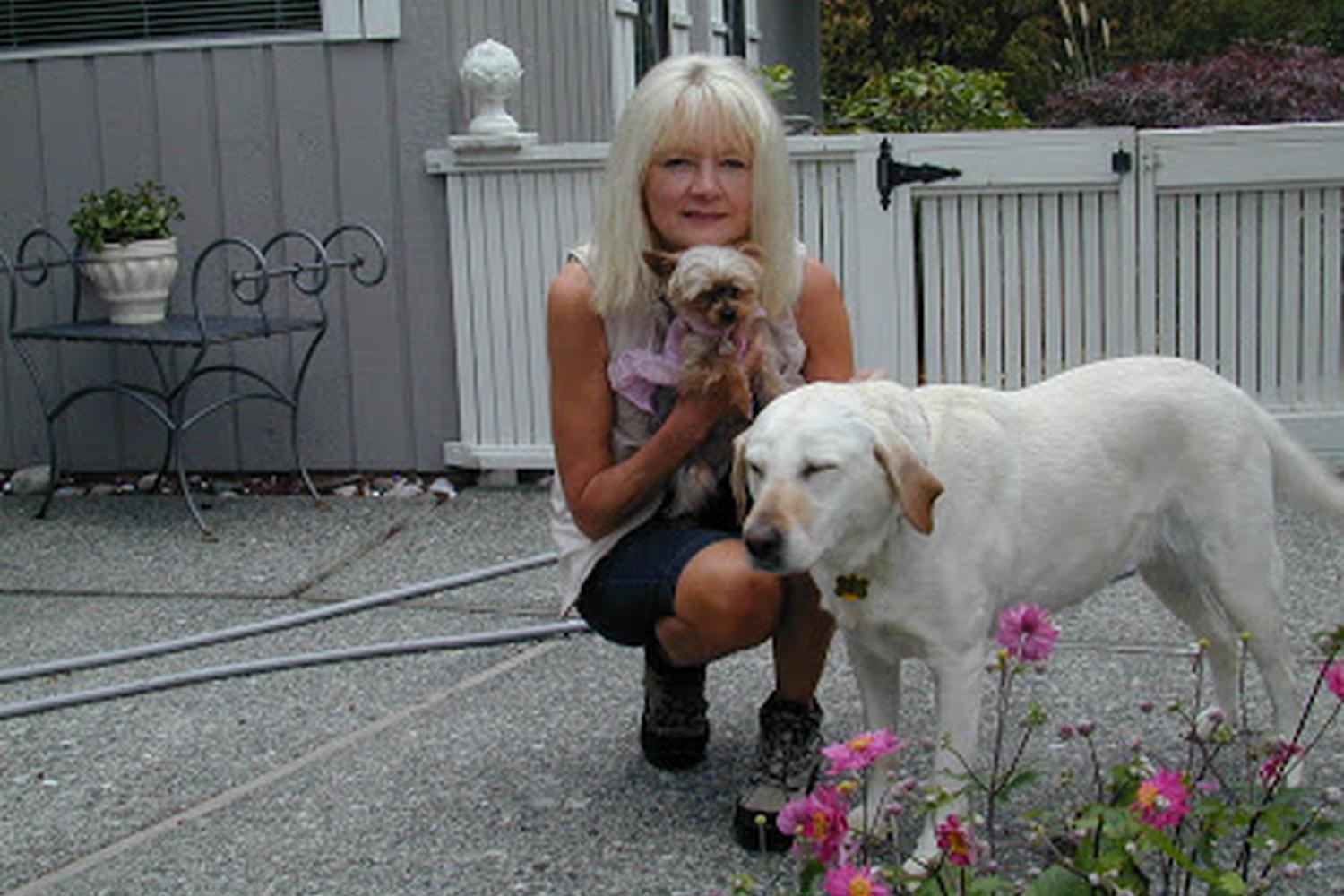 Tricia's Pet Care  0
