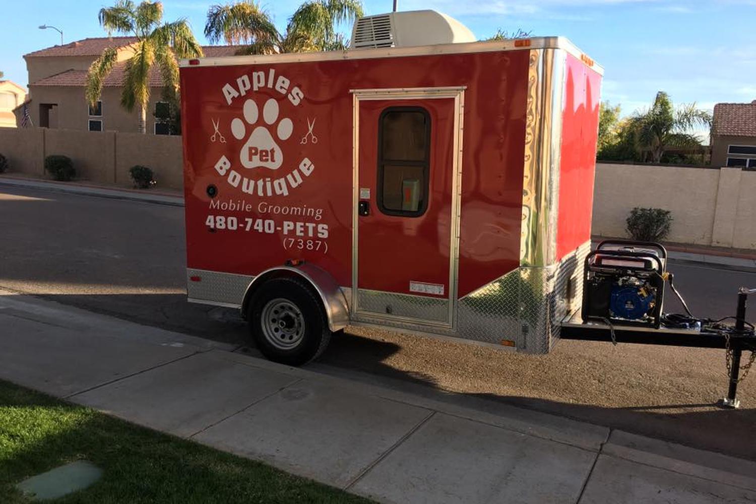 Apples Pet Boutique 2