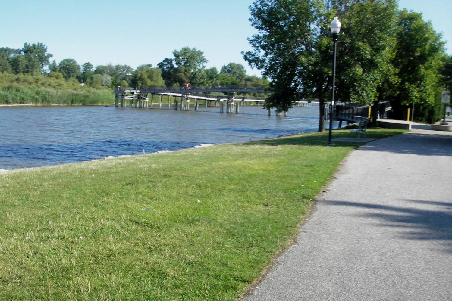 Bay City Loop (Bay County Riverwalk/Railtrail System) 6