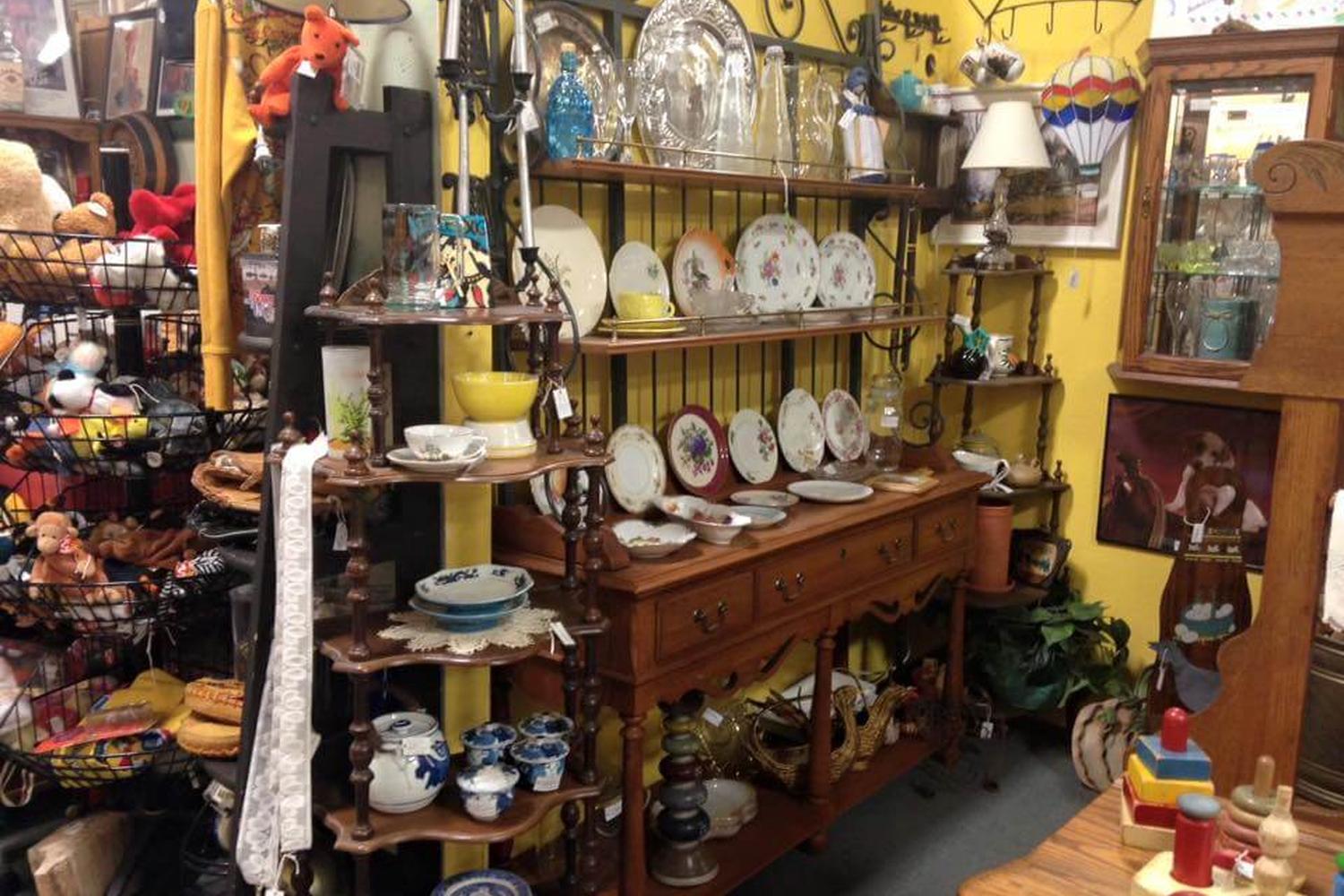 The Brass Armadillo Antique Mall 1