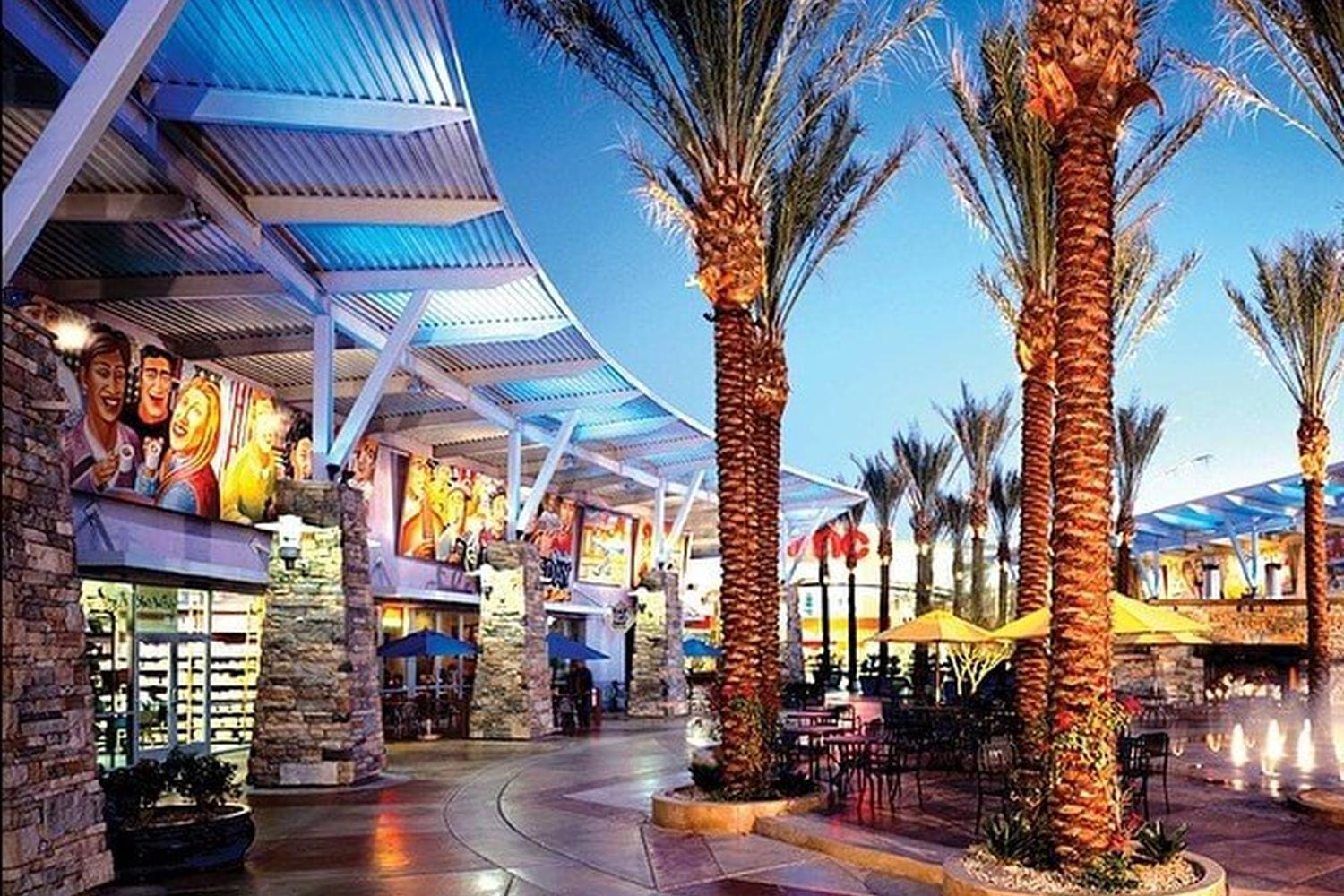 Desert Ridge Marketplace 4