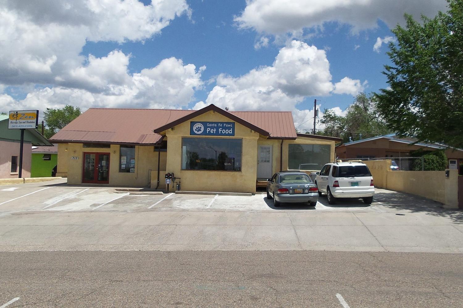 Santa Fe Paws 5