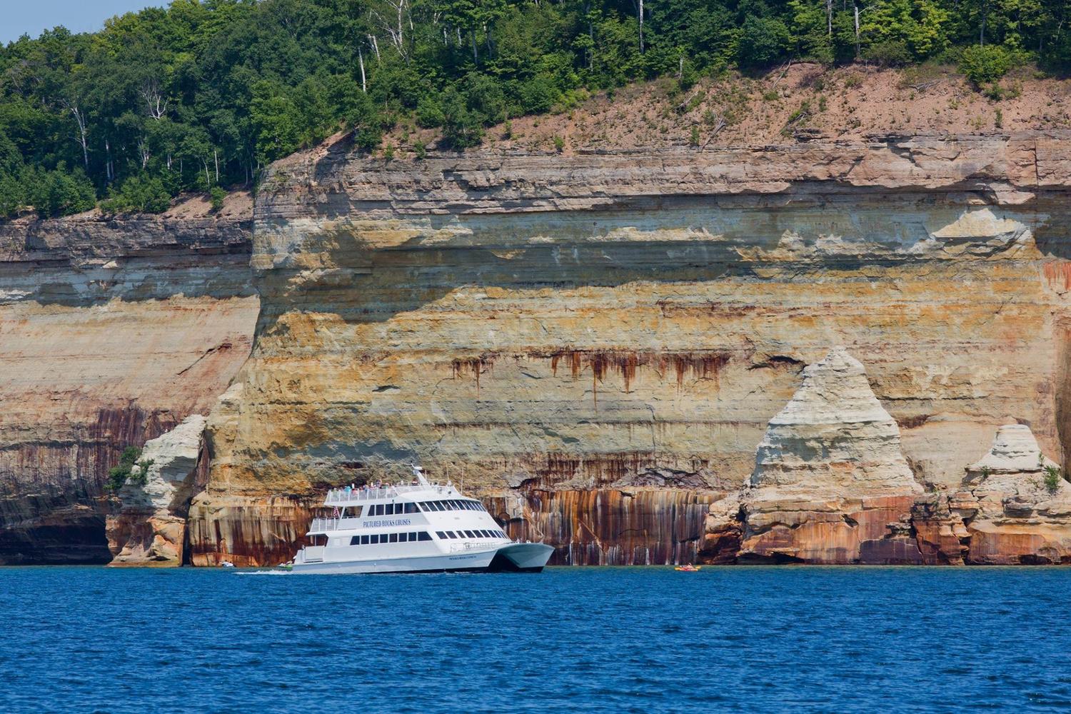 Pictured Rocks Boat Tour 2