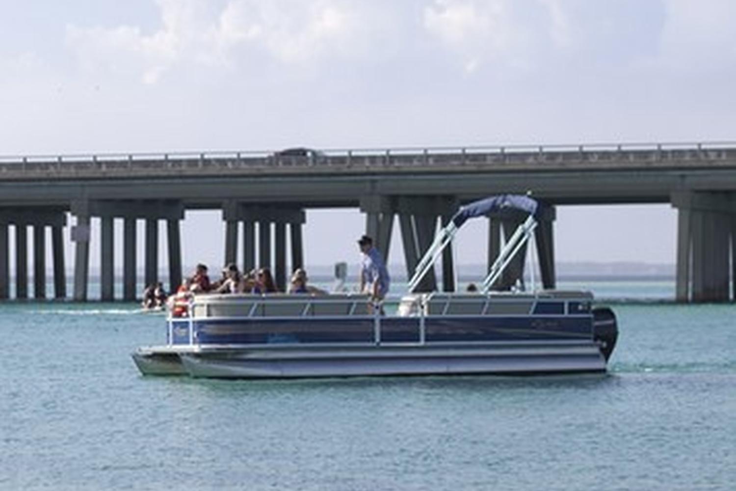 Destin Pontoon Boat Rentals 4