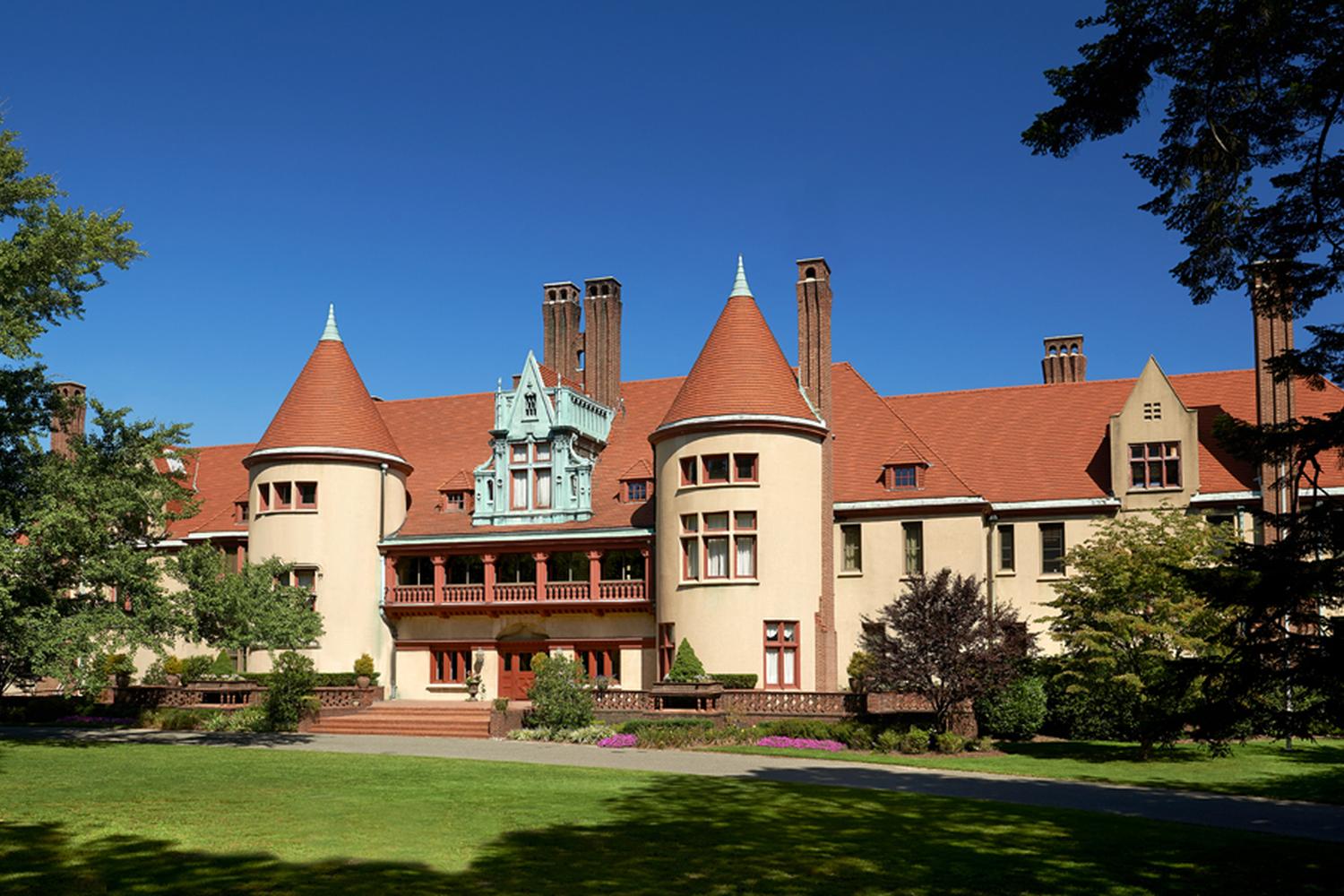 Coindre Hall 1