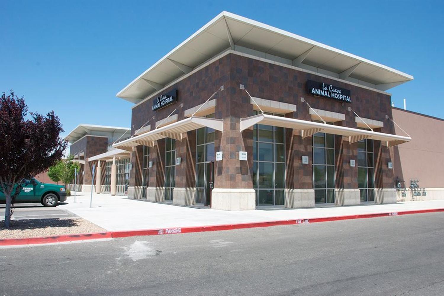 La Cueva Animal Hospital 3