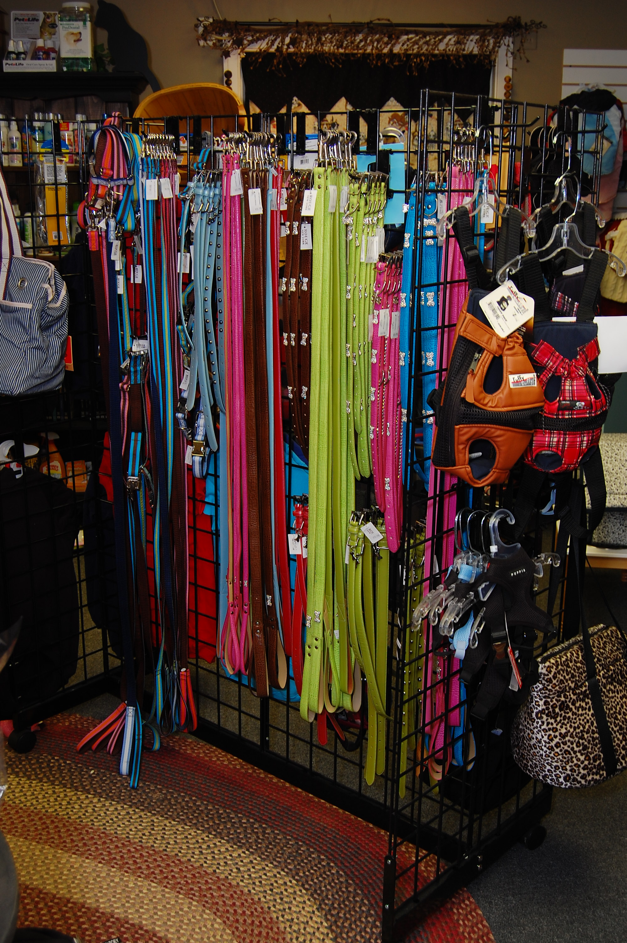 Little Paws Dog Shop 0