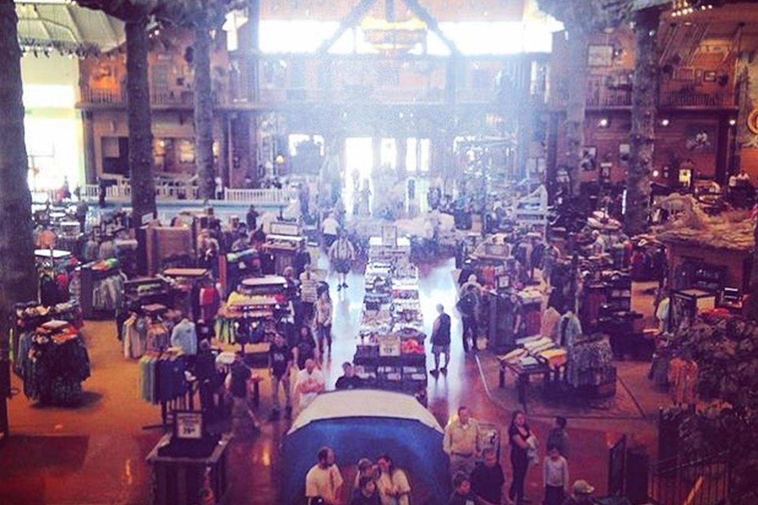 Bass Pro Shops 2