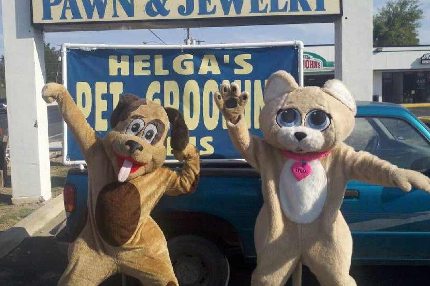 Helga's Pet Grooming Plus 3