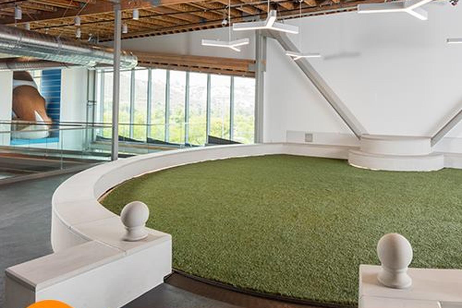 Wallis Annenberg PetSpace 3