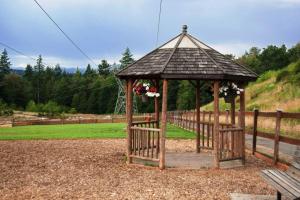Issaquah Highland Bark Park