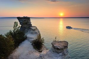 Pictured Rocks Boat Tour