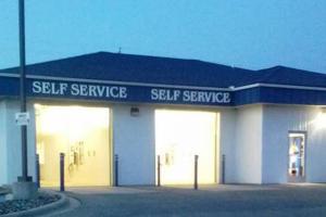 Owatonna Husky Car & Pet Wash